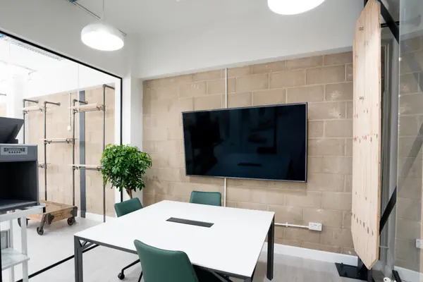 Centro Office Space — photograph 10