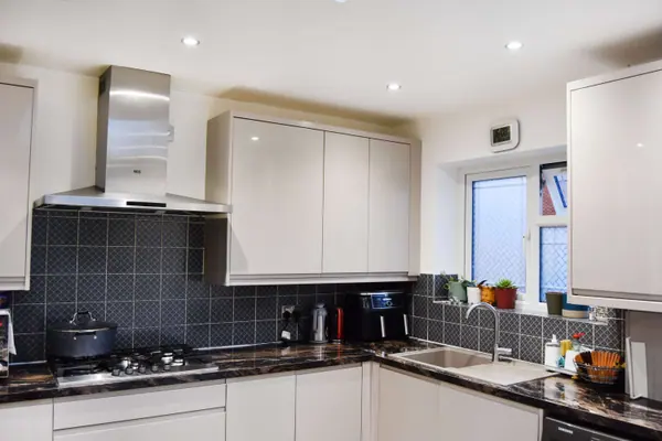 9 Hainault Grove, Hainault